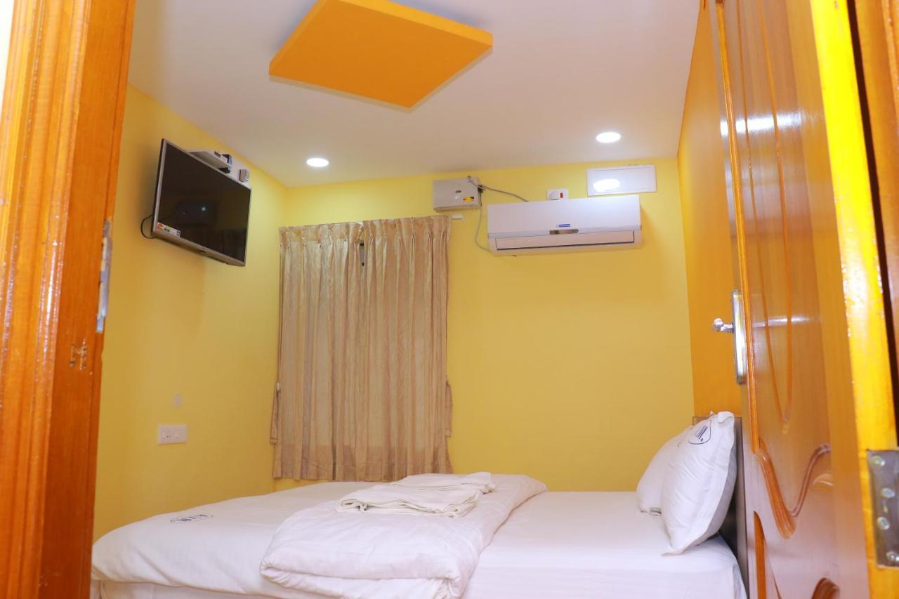 Avm Residency Hotel Paramagudi Exterior foto